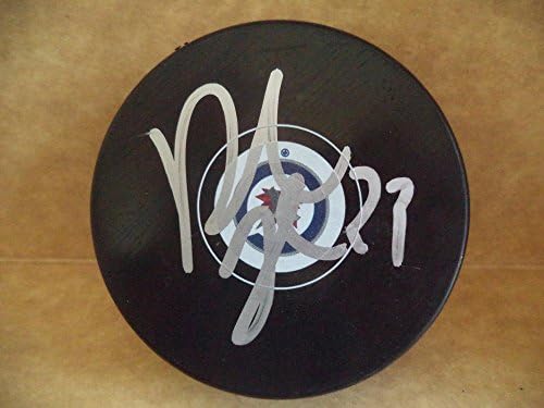 Dustin Byfuglien Winnipeg Jets potpisao je autografiranu hokejsku pak sa COA A